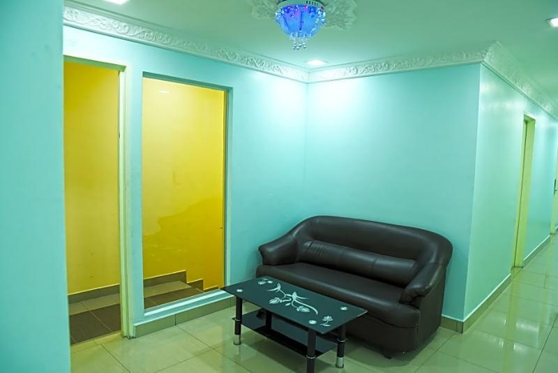 فندق أو واي أو 89665 رويال سيتي سيبانغ المظهر الخارجي الصورة